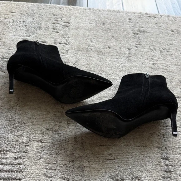 Saint Laurent Sleek Black Booties - Picture 6 of 7